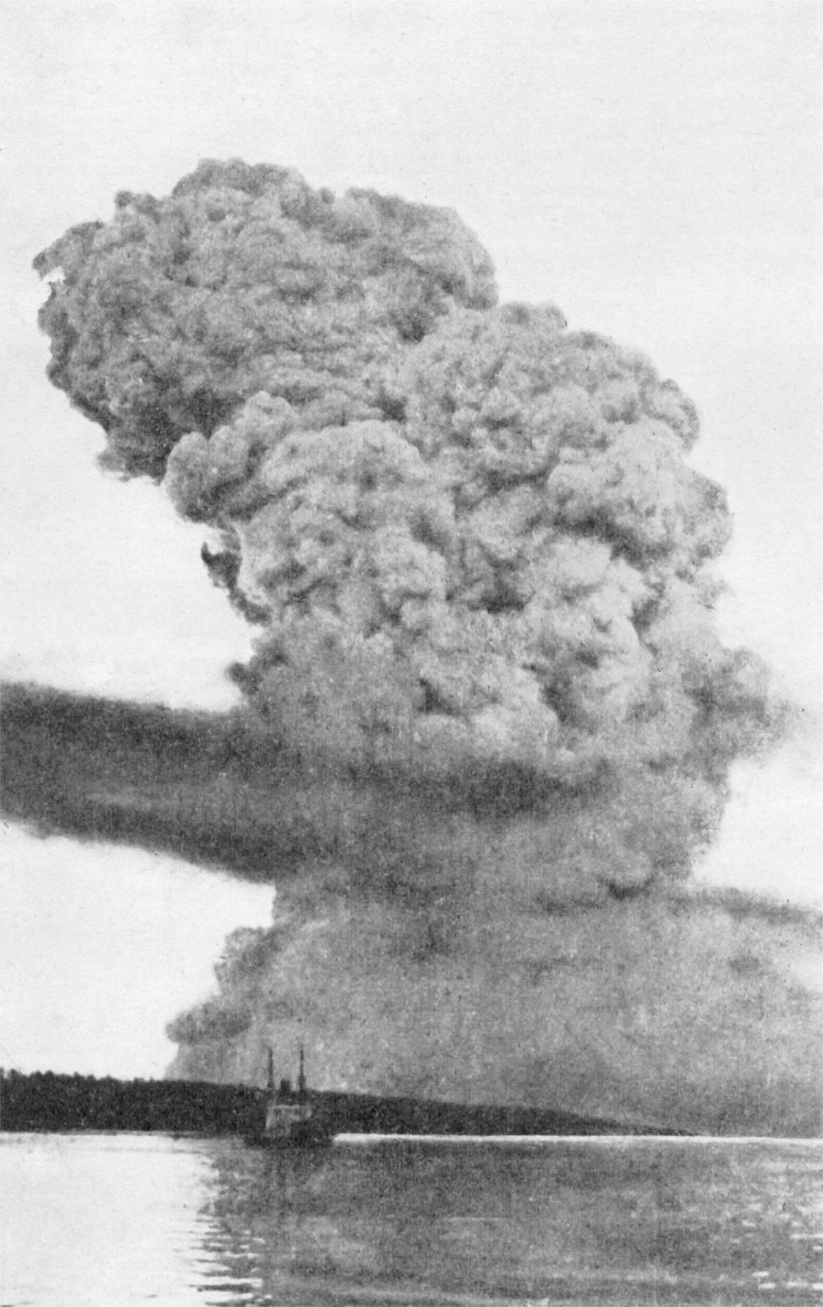 The huge mushroom-shaped cloud rising over Halifax after the Mont-Blanc exploded